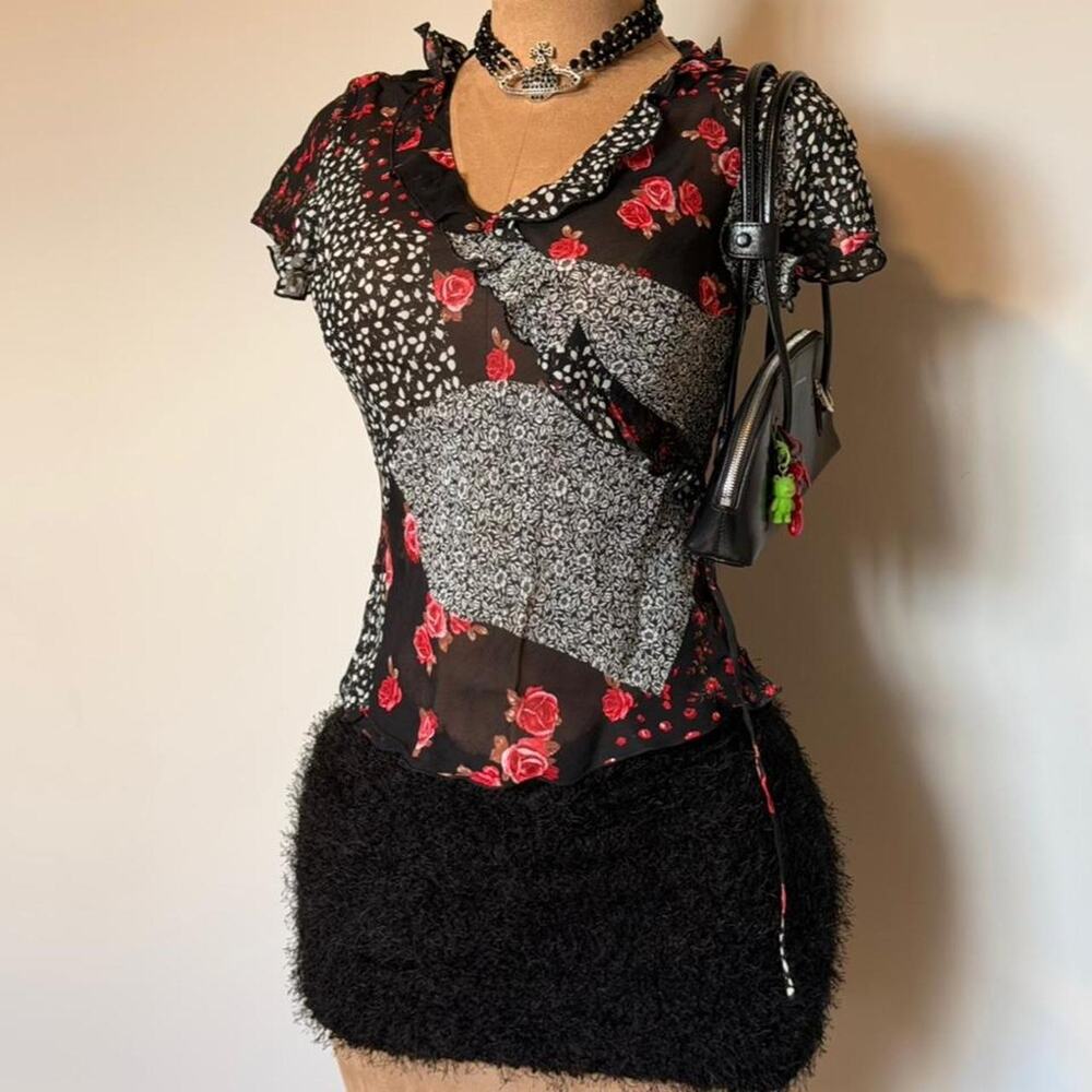 Wallis black red floral